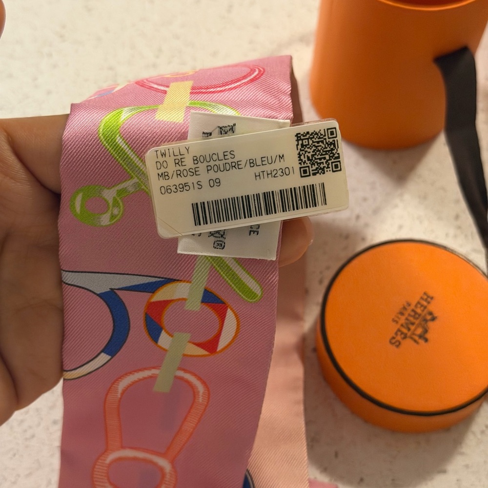 Hermès Pink and Blue Twilly Scarf - Picture 4 of 4